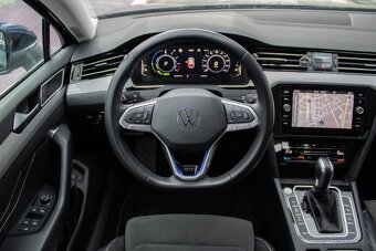 Volkswagen Passat Variant 1.4 TSI GTE Plug-In Hybrid 160 kW - 12