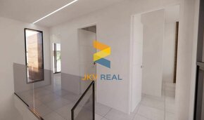 JKV REAL ponúka na predaj VILU San Fulgencio 3km od Guardama - 12