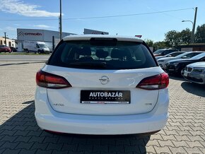 Opel Astra 1.6 CDTI Combi - 12