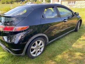 Honda Civic 1.8 ,103kw - 12