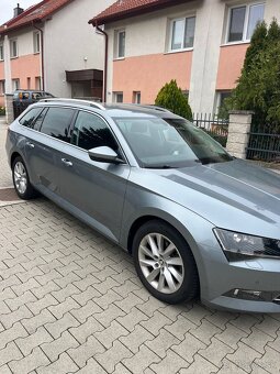 Škoda Superb Combi 2.0TDI.DSG - 12