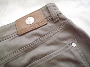 Trussardi pánske krátke nohavice   M - 12