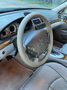 Predám Mercedes w 211 320 benzín. - 12