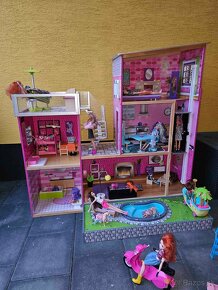 Velky dreveny domcek pre barbie - 12