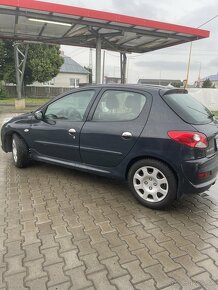 Peugeot 206+ - 12