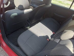 Renault Clio 1.5 DCI - 12