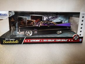 Predám model Cadillac Coupe DeVille 1959 s Catwoman - 12