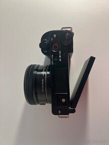 Sony Alpha ZV-E10 + 2Bat. A DOCK - 12