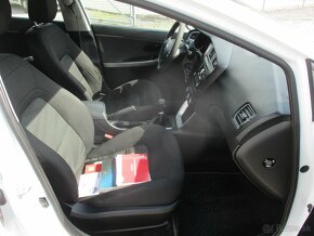 KIA CEED 1,6CRDi 94kw KLIMA CZauto 09/2013 - 12