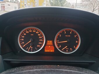 BMW e61 525i LPG - 12