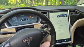 Tesla Model S RWD (85) s doživotným nabíjaním zadarmo - 12