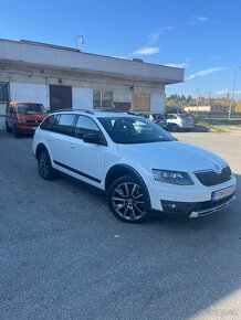 Škoda Octavia combi SCOUT 2.0 TDI 135KW  DSG - 12