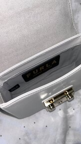 Kožená kabelka Furla Metropolis - marshmallow (biela) - 12