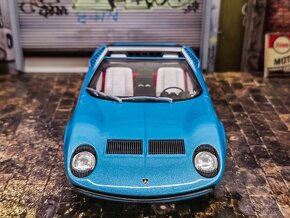 Lamborghini Miura 1968 1:18 GT Spirit - 12