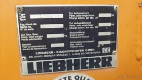 LIEBHERR - 12