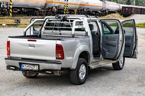 Toyota Hilux DC 3,0 D-4D A/T 4x4 (ťažné, naviják, automat) - 12