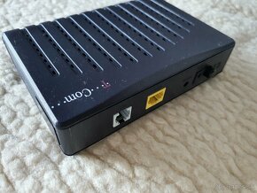 2x ADSL modem/router (USB alebo RJ-11) - 12