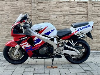 HONDA CBR 900 RR SC33 - 12