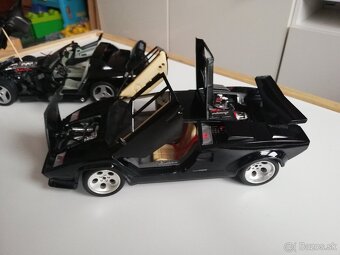 1:18 LAMBORGHINI COUNTACH, DODGE VIPER - 12