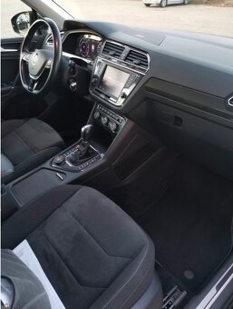 VW Tiguan 2.0 TDI 140kw DSG 4Motion Virtual Cockpit R-Line - 12