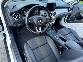 Mercedes-Benz GLA 200 d 4MATIC A/T - 12