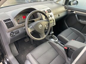 VOLKSWAGEN TOURAN 2,0 TDi DSG - 12