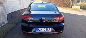 Volkswagen Passat 2.0 TDI 140kw Highline 4MOTION DSG - 12