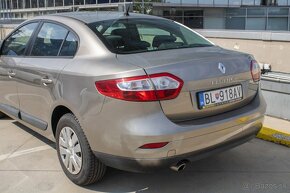 Renault Fluence 1.6 16V Confort - 12