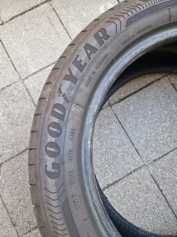 GoodYear EfficientGrip Performance 225/50 R17 RUN on FLAT - 12