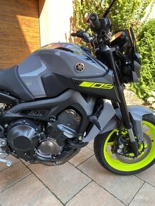 Yamaha mt-09 - 12