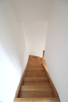 Štýlovo zariadený 3-izbový mezonet /114 m2/, Žilina - 12