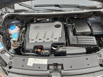 Volkswagen Touran 2.0 TDI - 12