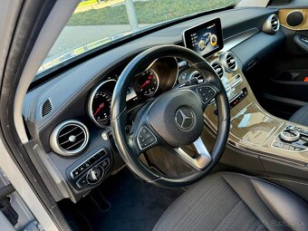 Mercedes-Benz C400 4Matic Exclusive sedan 245kW - 12