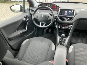 Peugeot 208 1.2 PureTech Style 60 kW, M5 - 12