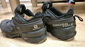 Kybun Interlaken Navy a Salomon CrossHike GTX Pro - 12