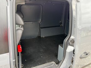 Volkswagen Caddy 2.0TDI - 12