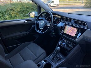 Volkswagen Touran 2.0 TDI DSG 7 MIEST NAVI KAMERA 2020 - 12