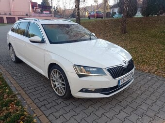 Predám 4x4 Škoda Superb 3 combi ročník 2016 DSG - 12