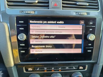 VW Golf 7 Variant 2.0 TDI, DSG 7 - Automat, 2020, Navi, LED - 12