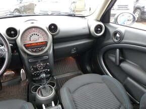 Mini Countryman 2,0 D 105kW Automat 6 st. - 12