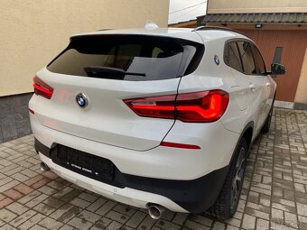 Bmw X2 xDrive xLine 4x4 2.0D 190PS Biela Metalíza - 12