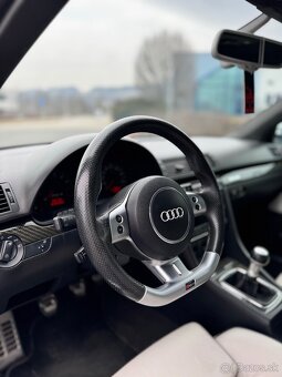 Audi RS4 B7 4.2 V8 manual - 12