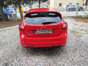 Ford Focus - 12