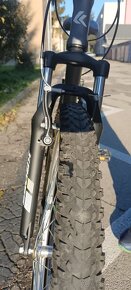 Horsky bicykel Kross Hexagon, kolesa 26“, ram S (17“) - 12