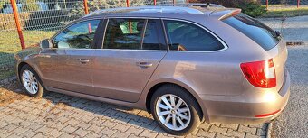 Skoda Superb combi 2,0 TDI 103KW - 12