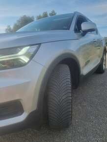 Volvo XC40 D3, 110kW, manual, 122 000km - 12