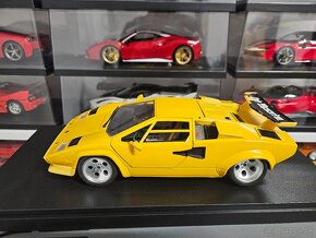 1:18 Lamborghini countach - 12