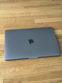 Apple MacBook PRO  13” Space Gray TouchBar - 12