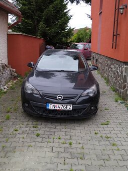 Opel astra gtc 2012 - 12