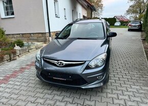 Hyundai i30 CW 1,4i CVVT , Klima benzín manuál 80 kw - 12